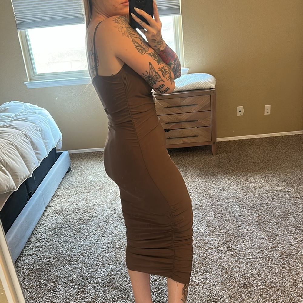 Brown Ruched Maxi Dress - Picture 6 of 9